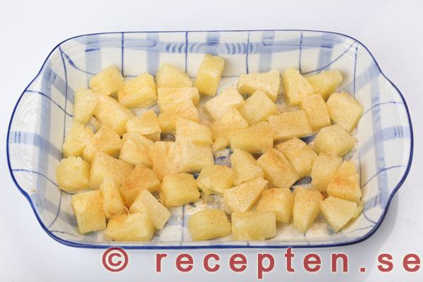 ananas med potatismjöl och ingefära